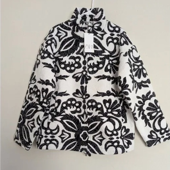 Zara QUILTED PRINTED JACKET. Ecru/Black. Size S. New with Tags. - Picture 9 of 12